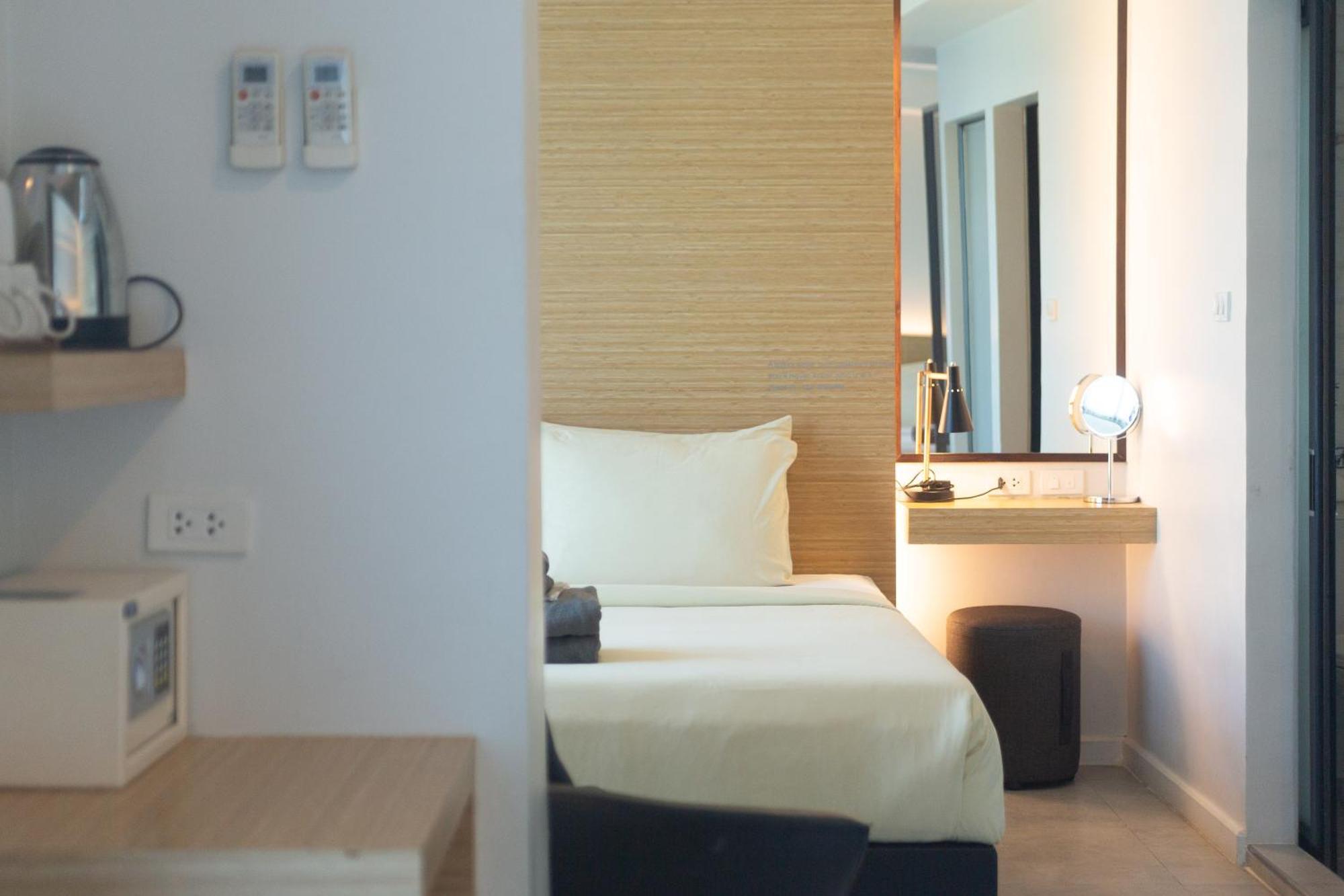 Isty Design Hotel 4*