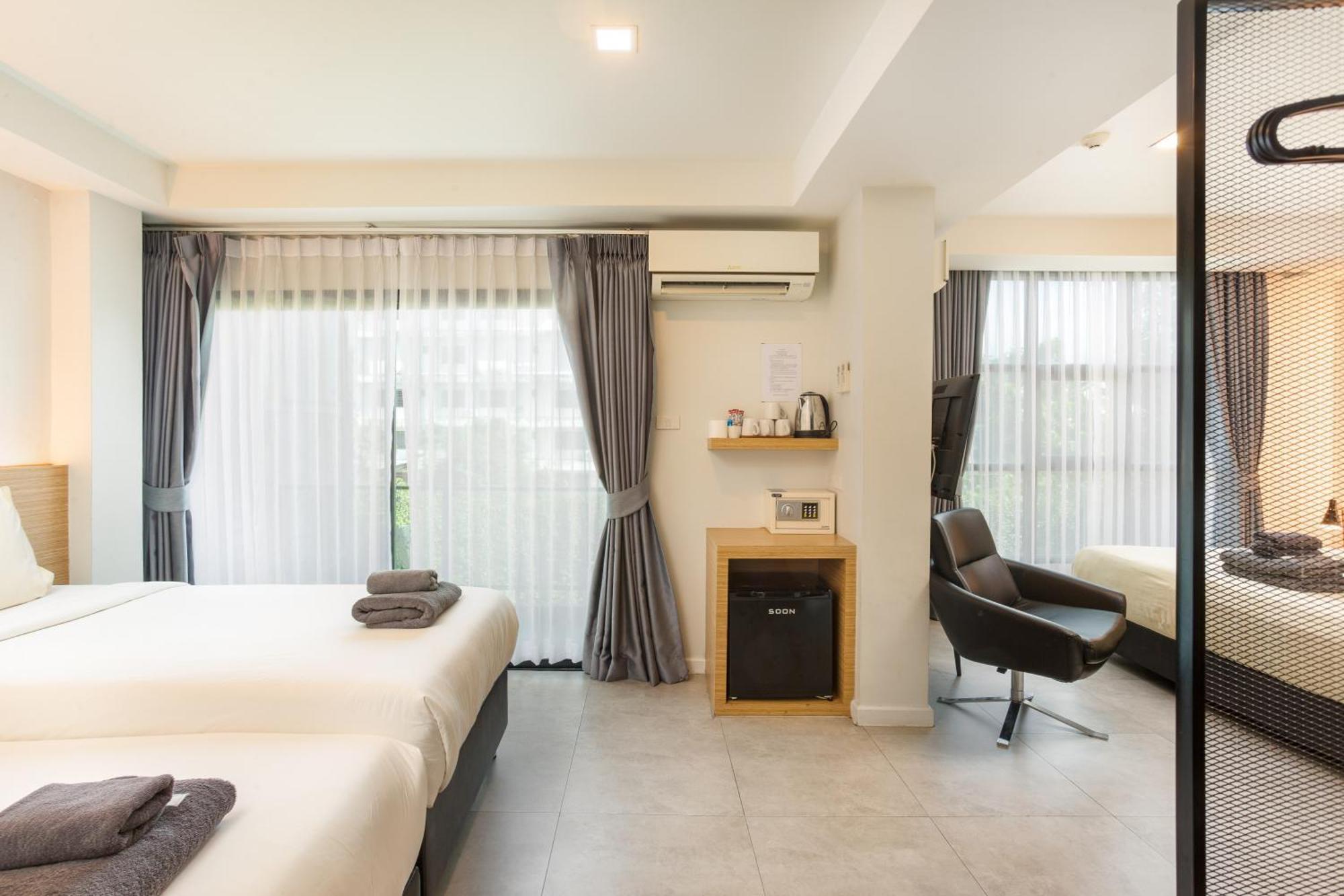 Isty Design Hotel 4*