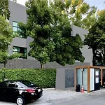 Isty Design Hotel